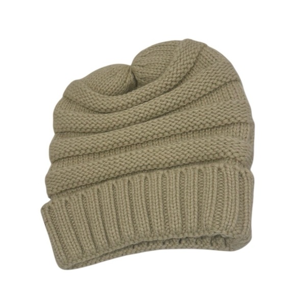 C.C BOUTIQUE TAN WOMEN’s Beanie cap women’s size OS - Picture 3 of 10